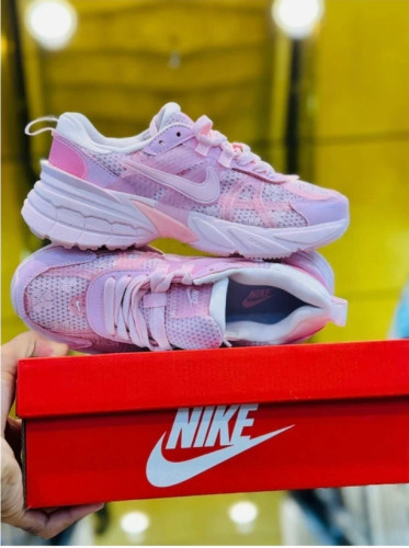 کتونی نایک وی تو کی / سایز 36 الی 40 / Nike V2k Run / فروش عمده و تک
