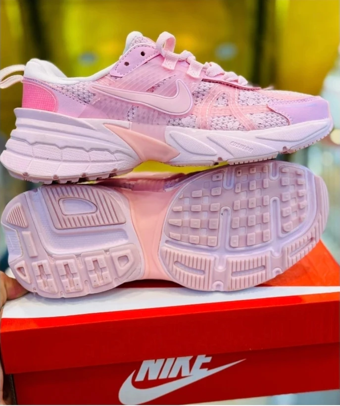 کتونی نایک وی تو کی / سایز 36 الی 40 / Nike V2k Run / فروش عمده و تک