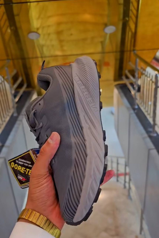 کتونی طبیعت گردی کلمبیا ضدآب/سایز 40 الی 45/Columbia GORE-TEX/ فروش عمده و تک