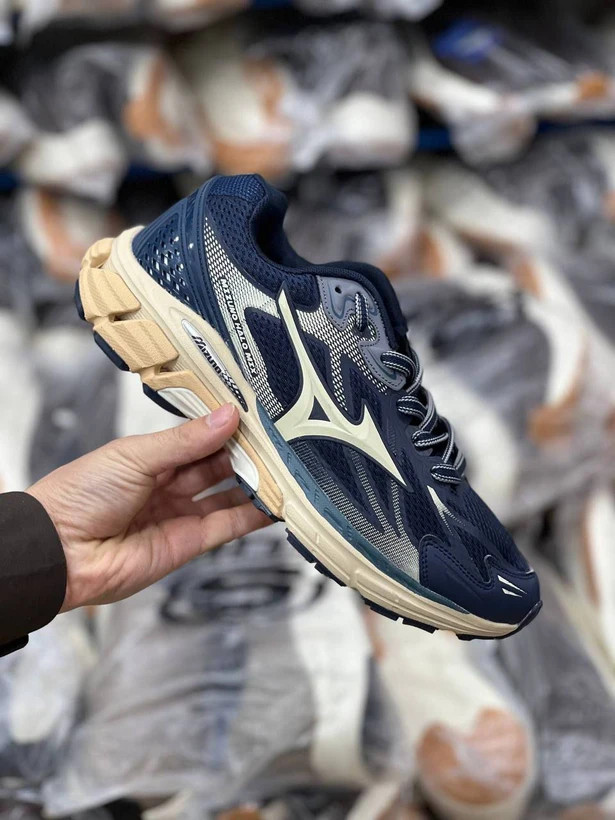 کتونی میزانو هالو میکس مسترکوالیتی/Mizuno Halo Mix/سایز 40 الی 45/ فروش عمده و تک