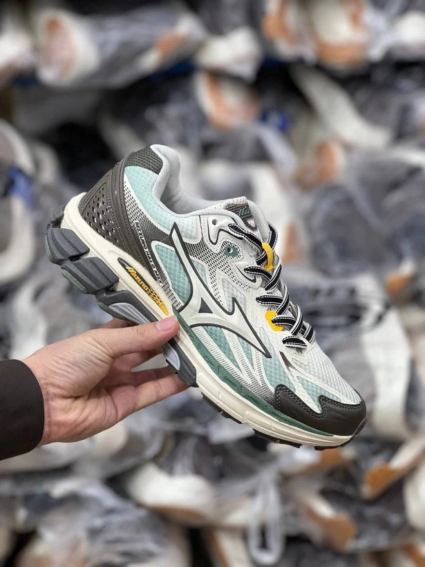 کتونی میزانو هالو میکس مسترکوالیتی/Mizuno Halo Mix/سایز 40 الی 45/ فروش عمده و تک