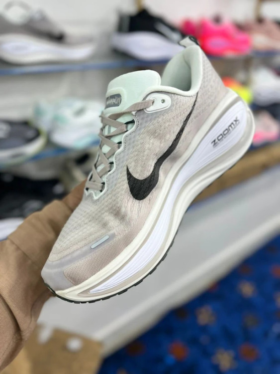 کتونی نایک زوم مسترکوالیتی /Nike Zoom /سایز 40 تا 45/فروش عمده و تک