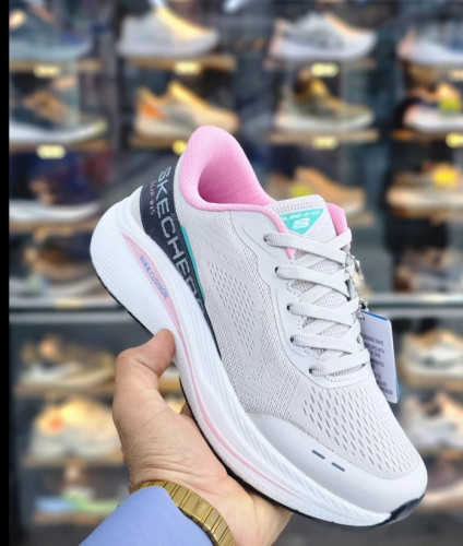 کتونی اسکیچرز مسترکوالیتی/سایز 37 تا 40/Skechers Slip Ins / فروش عمده و تک