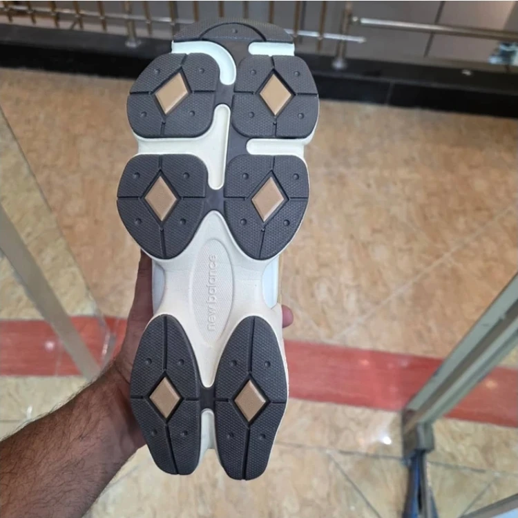 کتونی نیوبالانس 9060 مسترکوالیتی /سایز 38 الی 45/Newbalance 9060/ فروش عمده و تک