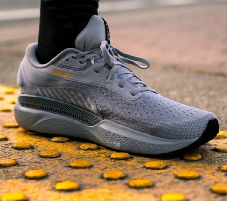 کتونی بروکس آدرنالین جی تی اس 24 مسترکوالیتی /Brooks Adrenaline GTS 24/سایز 40 تا 45/فروش عمده و تک