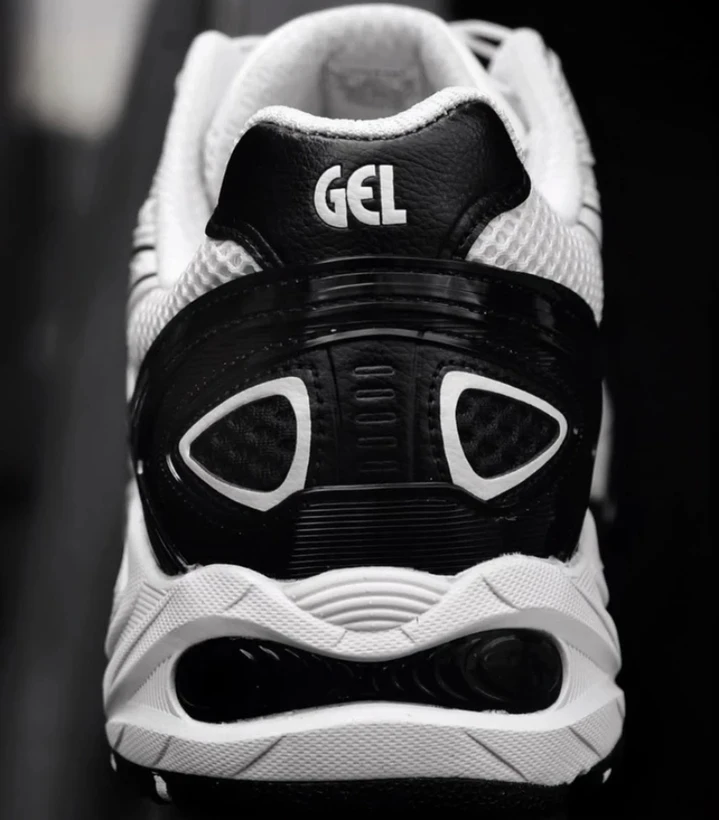 کتونی اسیکس کاهانا تی آر وی 4 /سایز 40 الی 45/ASICS Kahana TR V4/ فروش عمده و تک