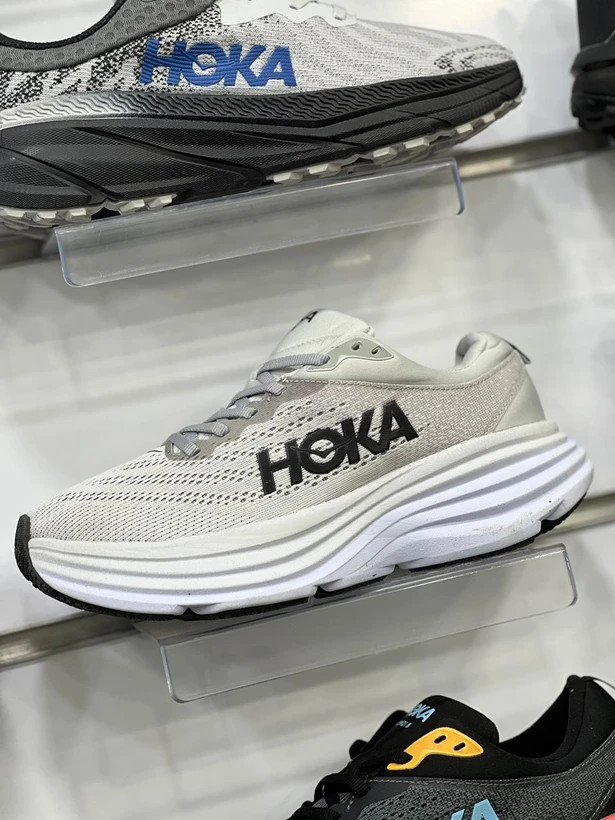 کتونی رانینگ هوکا باندی ۸ مسترکوالیتی /سایز 40 تا 45/ Hoka Bondi 8 / فروش عمده و تک