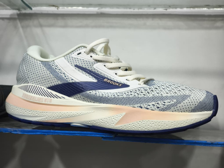 کتونی بروکس آدرنالین جی تی اس 24 مسترکوالیتی /Brooks Adrenaline GTS 24/سایز 40 تا 45/فروش عمده و تک
