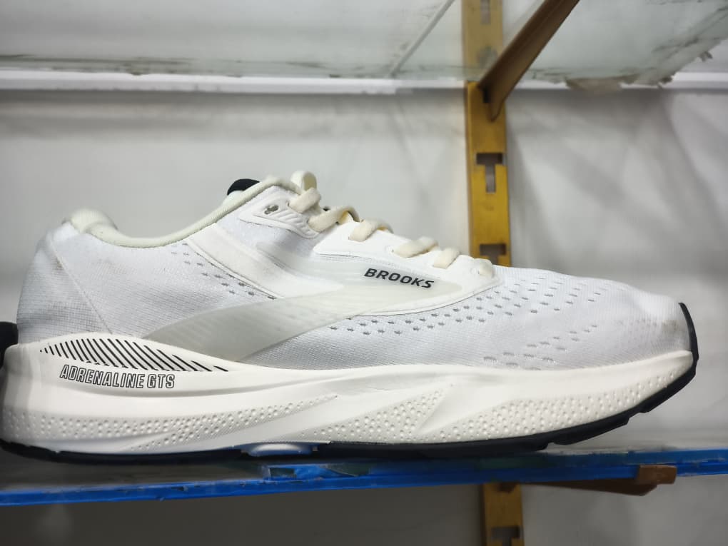 کتونی بروکس آدرنالین جی تی اس 24 مسترکوالیتی /Brooks Adrenaline GTS 24/سایز 40 تا 45/فروش عمده و تک