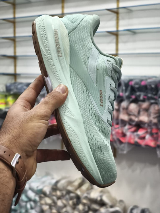 کتونی بروکس آدرنالین جی تی اس 24 مسترکوالیتی /Brooks Adrenaline GTS 24/سایز 40 تا 45/فروش عمده و تک