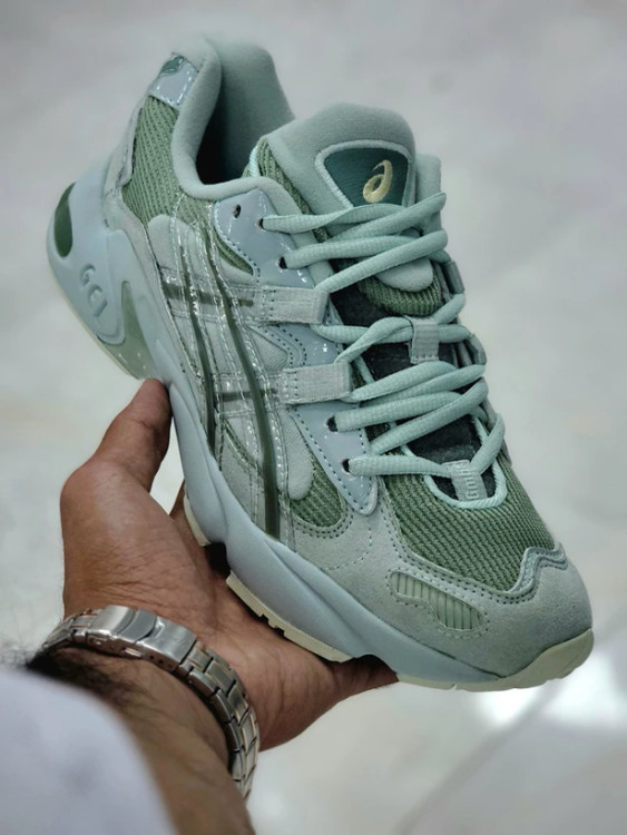 کتونی اسیکس ژل کایانو 5 مسترکوالیتی /سایز 40 الی 45/Asics Gel-Kayano 5/ فروش عمده و تک