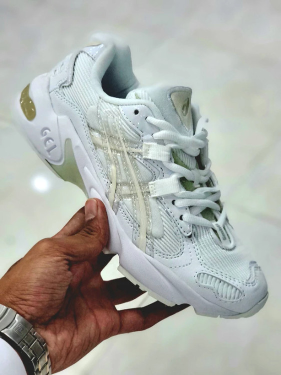 کتونی اسیکس ژل کایانو 5 مسترکوالیتی /سایز 40 الی 45/Asics Gel-Kayano 5/ فروش عمده و تک