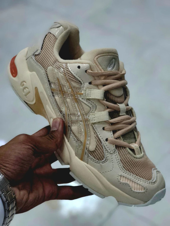 کتونی اسیکس ژل کایانو 5 مسترکوالیتی /سایز 40 الی 45/Asics Gel-Kayano 5/ فروش عمده و تک