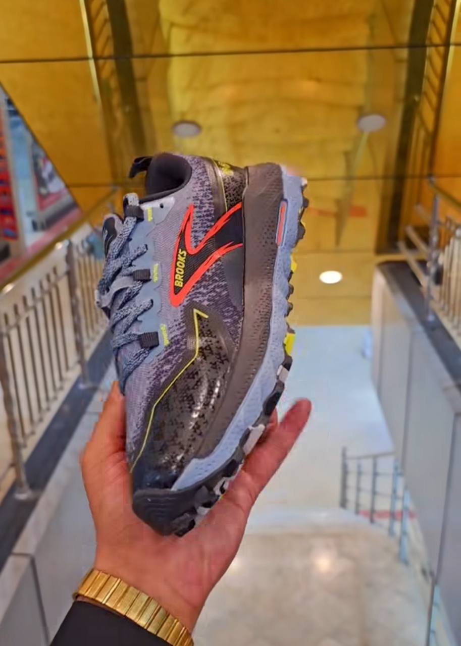 کتونی بروکس کاسکادیا 18 مسترکوالیتی / Brooks Cascadia 18 / سایز 40 تا 45 / فروش عمده و تک