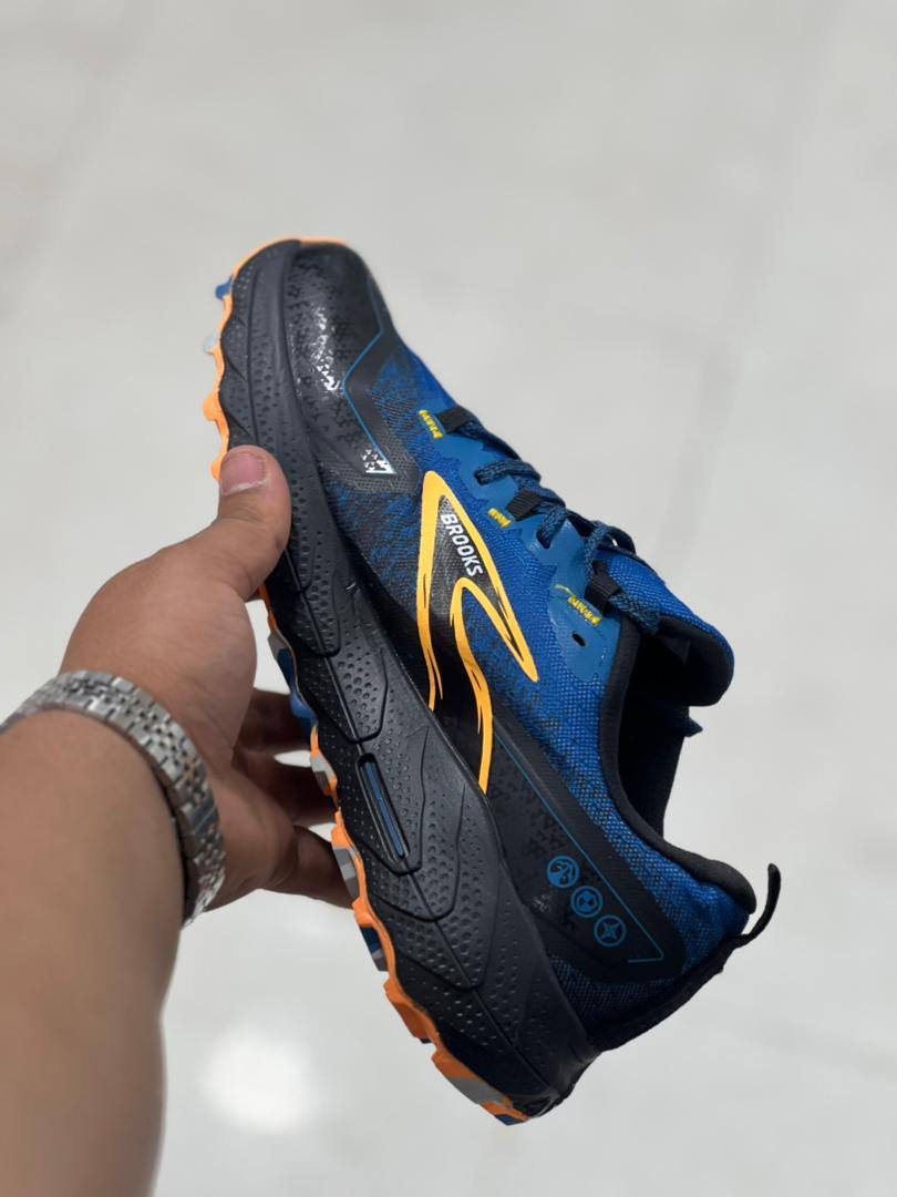کتونی بروکس کاسکادیا 18 مسترکوالیتی / Brooks Cascadia 18 / سایز 40 تا 45 / فروش عمده و تک