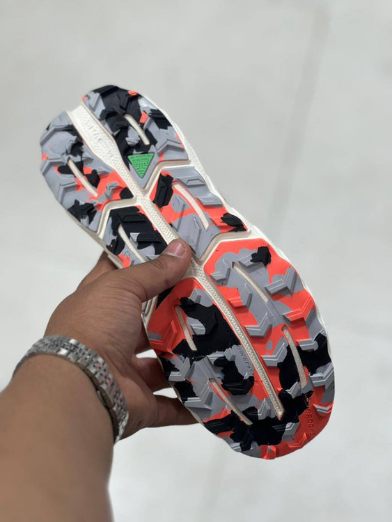 کتونی بروکس کاسکادیا 18 مسترکوالیتی / Brooks Cascadia 18 / سایز 40 تا 45 / فروش عمده و تک