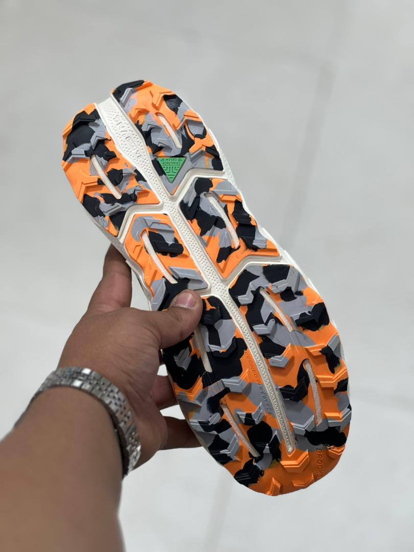 کتونی بروکس کاسکادیا 18 مسترکوالیتی / Brooks Cascadia 18 / سایز 40 تا 45 / فروش عمده و تک