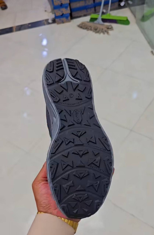 کتونی طبیعت گردی کلمبیا ضدآب/سایز 40 الی 45/Columbia GORE-TEX/ فروش عمده و تک