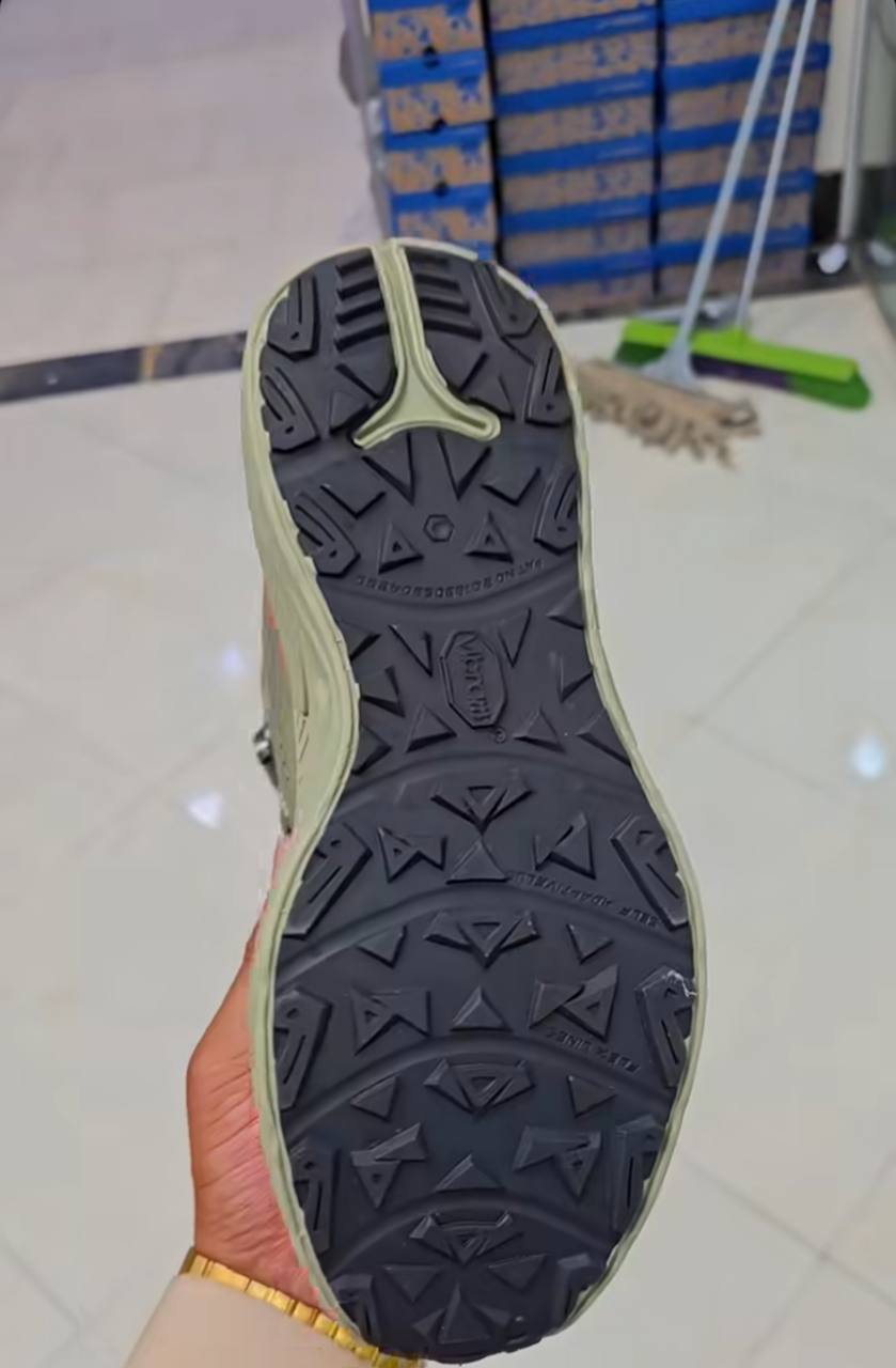 کتونی طبیعت گردی کلمبیا ضدآب/سایز 40 الی 45/Columbia GORE-TEX/ فروش عمده و تک