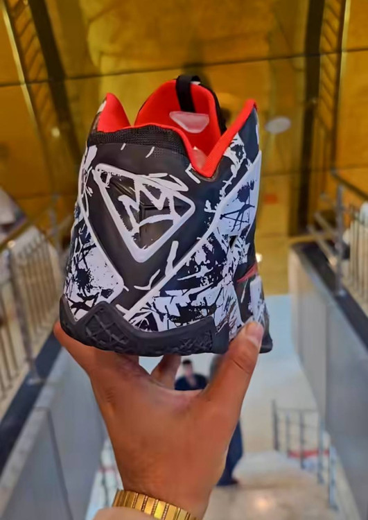 کتونی نایک لبرون 11 مسترکوالیتی /سایز 40 الی 45/ Nike LeBron 11 / فروش عمده و تک