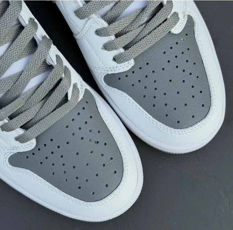 کتونی  نایک ایر جردن 1 مسترکوالیتی/سایز 40 الی 45/Nike Air Jordan 1/ فروش عمده و تک