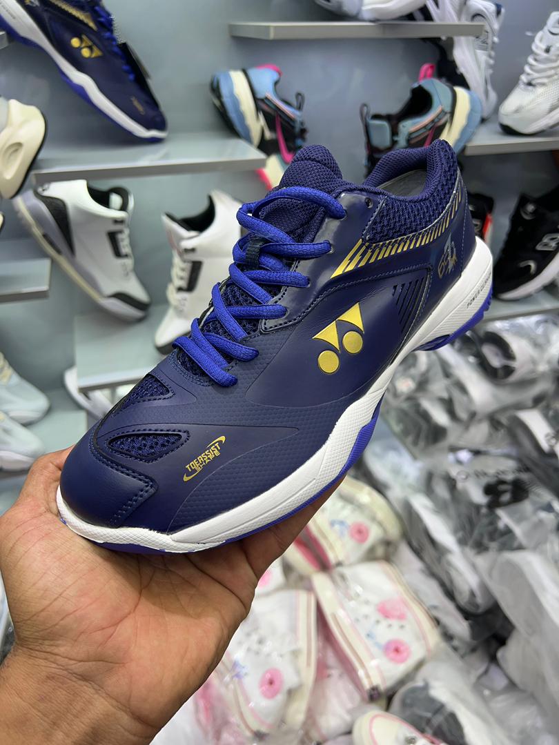 کتونی یانکس مخصوص بدمینتون مسترکوالیتی /سایز 38 الی 45/ Yonex Power Cushion 65 Z2 / فروش عمده و تک