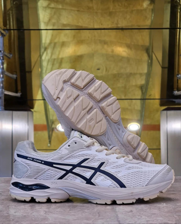 کتونی اسیکس ژل فلاکس 4 مسترکوالیتی /سایز 40 الی 45/Asics Gel-Flux 4/ فروش عمده و تک