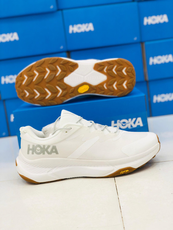 کتونی هوکا زیره ویبرام ضد آب/Hoka transport vibram