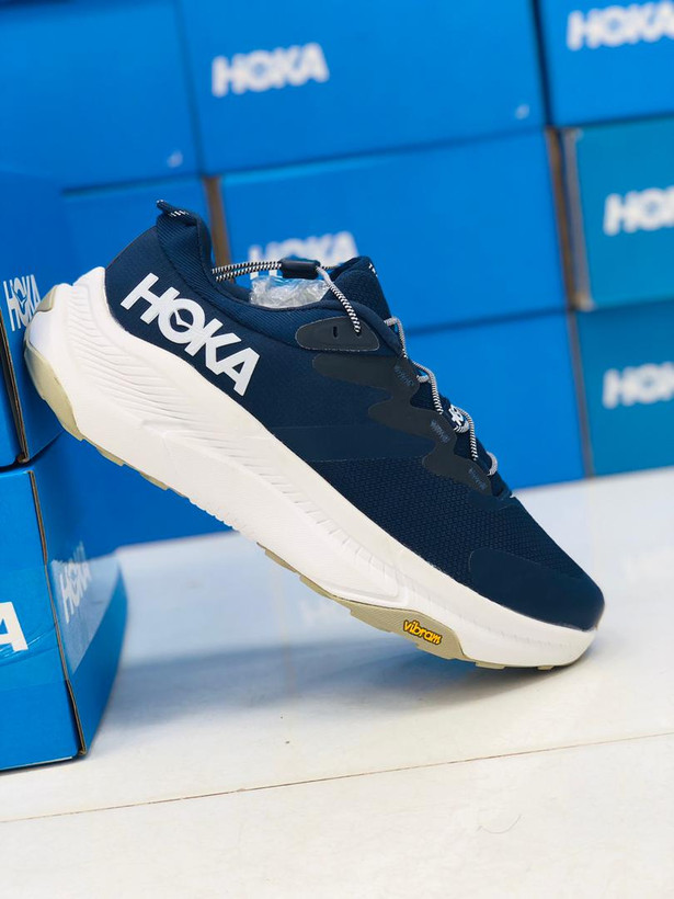 کتونی هوکا زیره ویبرام ضد آب/Hoka transport vibram