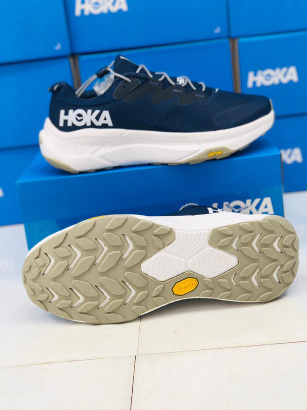 کتونی هوکا زیره ویبرام ضد آب/Hoka transport vibram