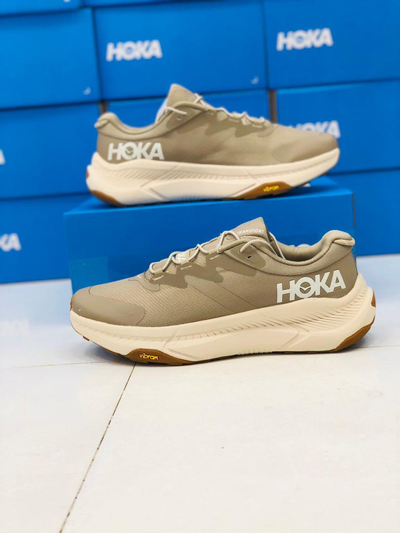 کتونی هوکا زیره ویبرام ضد آب/Hoka transport vibram