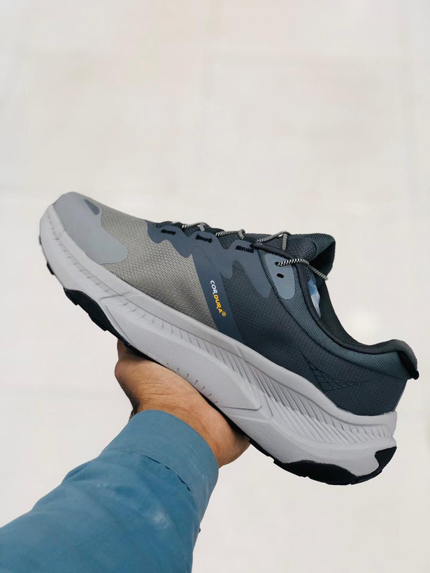کتونی هوکا زیره ویبرام ضد آب/Hoka transport vibram