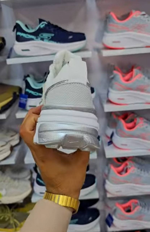 کتونی نایک وی تو کی / سایز 37 الی 40 / Nike V2k Run / فروش عمده و تک