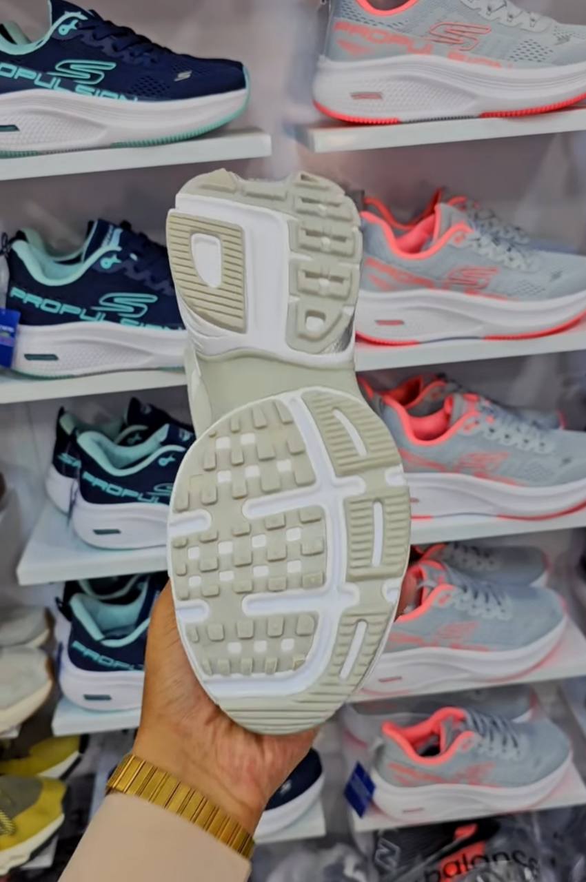 کتونی نایک وی تو کی / سایز 37 الی 40 / Nike V2k Run / فروش عمده و تک