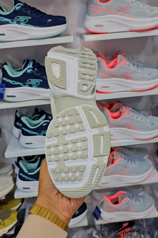 کتونی نایک وی تو کی / سایز 37 الی 40 / Nike V2k Run / فروش عمده و تک