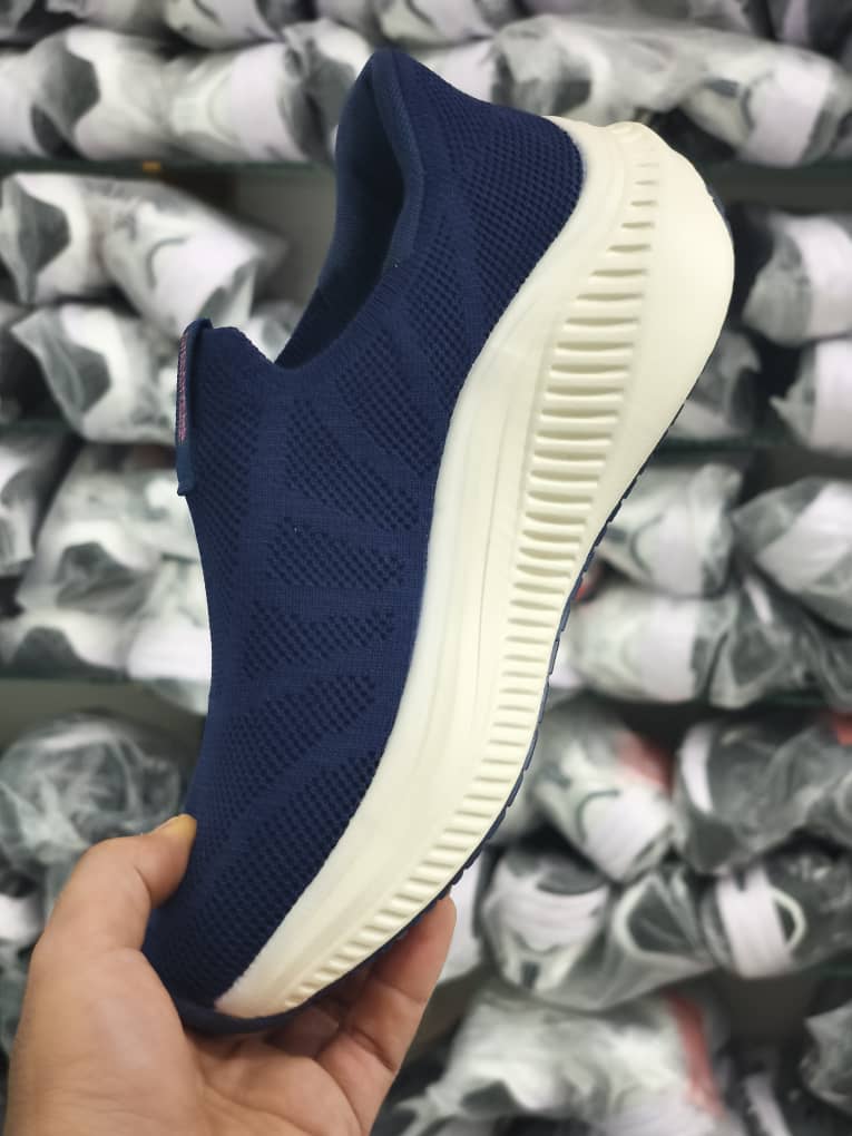 کتونی اسکیچرز مسترکوالیتی بدون بند/سایز 37 تا 40/Skechers Slip Ins / فروش عمده و تک