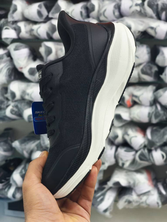 کتونی اسکیچرز مسترکوالیتی بدون بند/سایز 37 تا 40/Skechers Slip Ins / فروش عمده و تک