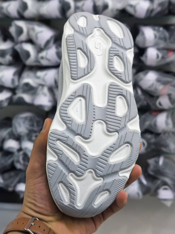 کتونی اسکیچرز مسترکوالیتی بدون بند/سایز 37 تا 40/Skechers Slip Ins / فروش عمده و تک