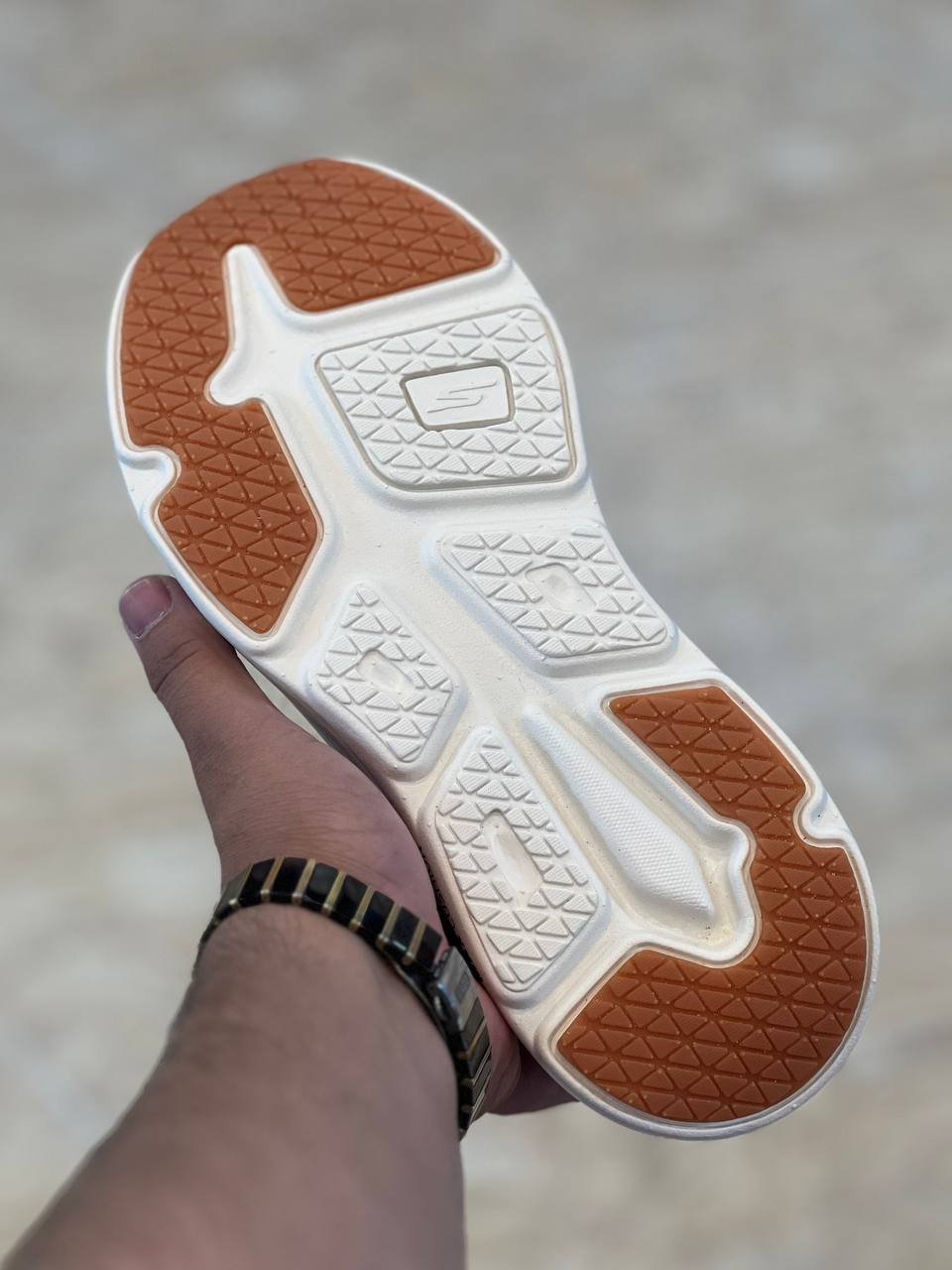 کتونی اسکیچرز بدون بند | سایز 40 الی 45 | Skechers Max Cushion کپی