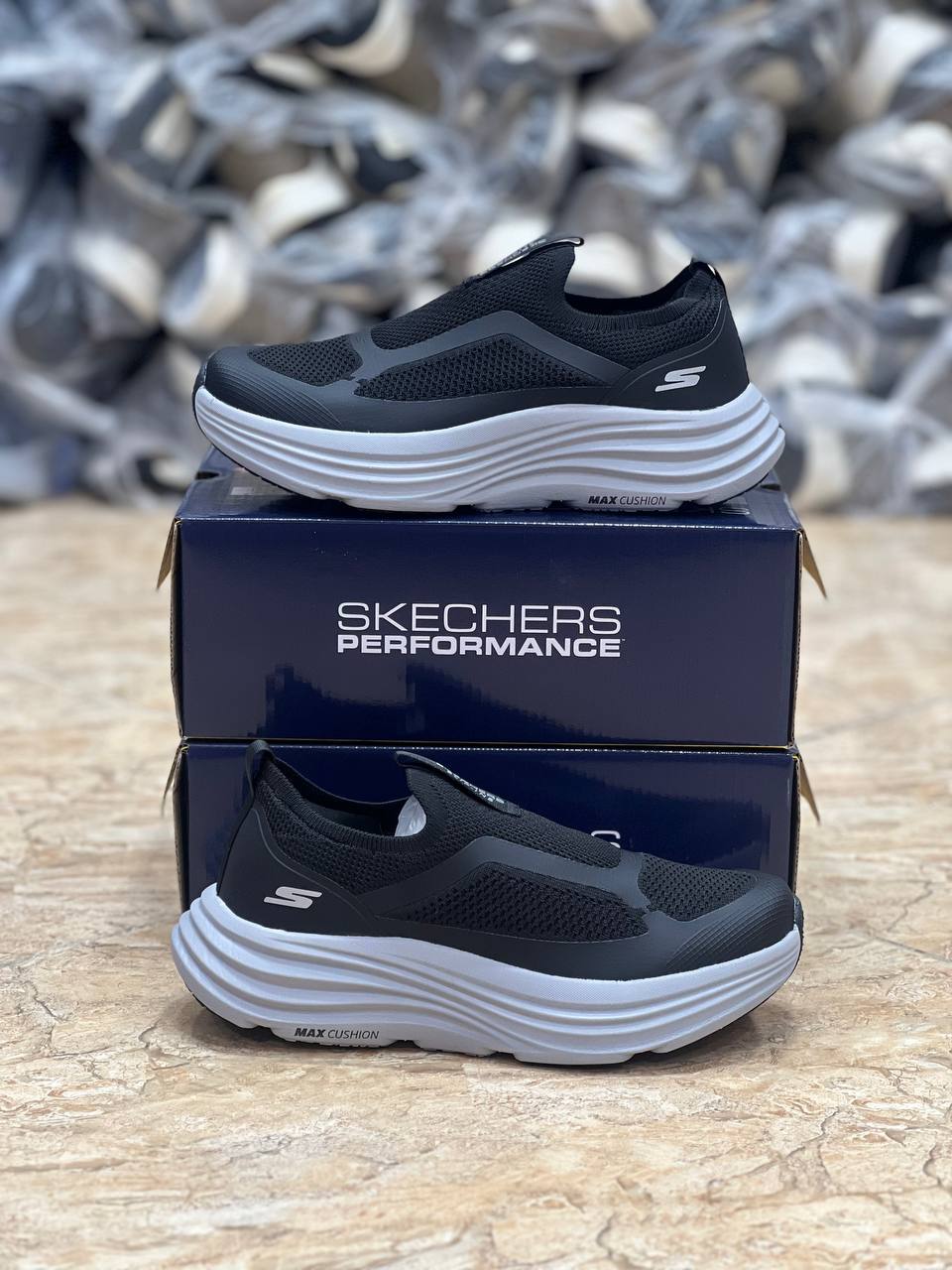کتونی اسکیچرز بدون بند | سایز 40 الی 45 | Skechers Max Cushion کپی