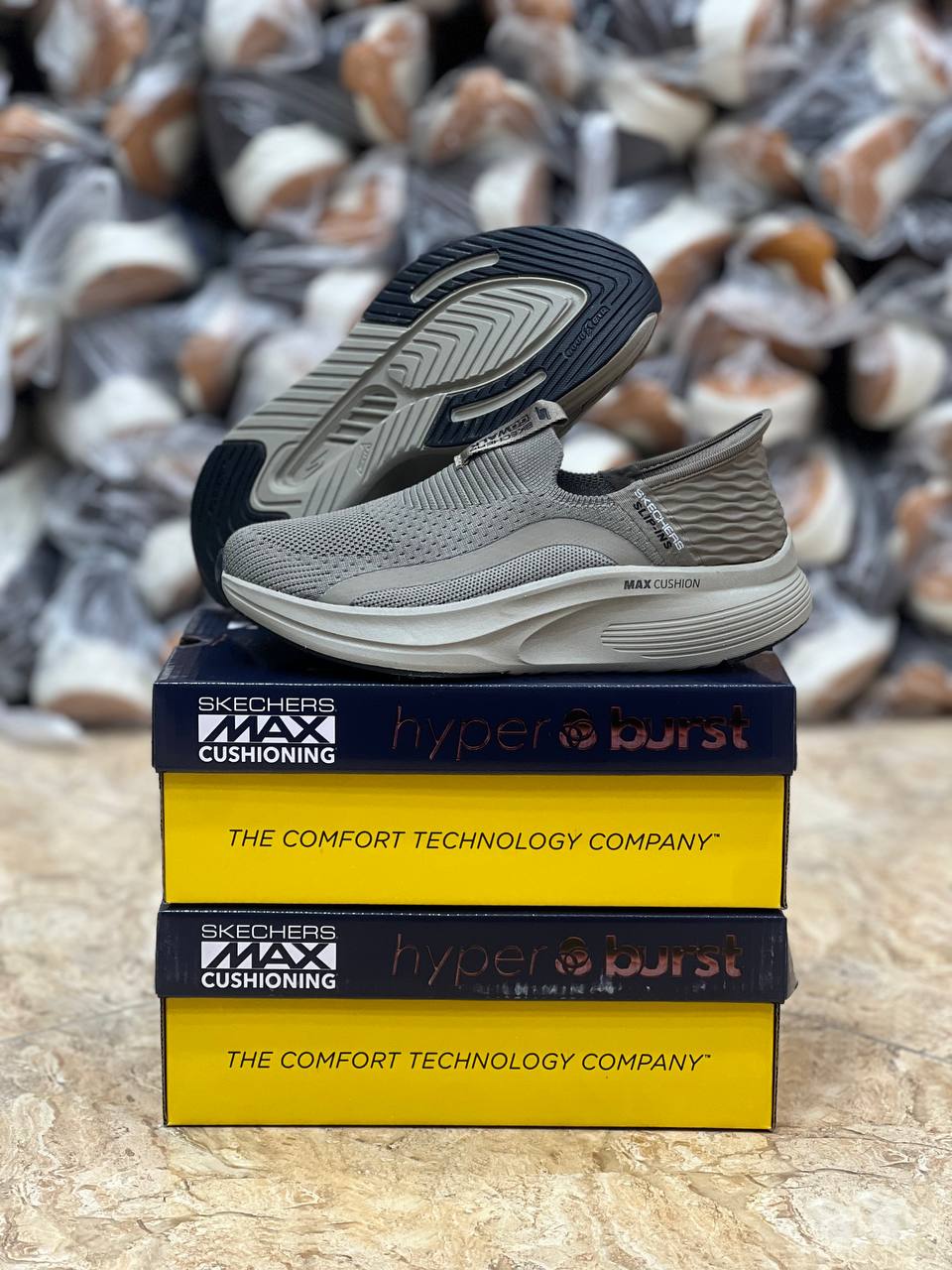 کتونی اسکیچرز بدون بند | سایز 40 الی 45 | Skechers Max Cushion