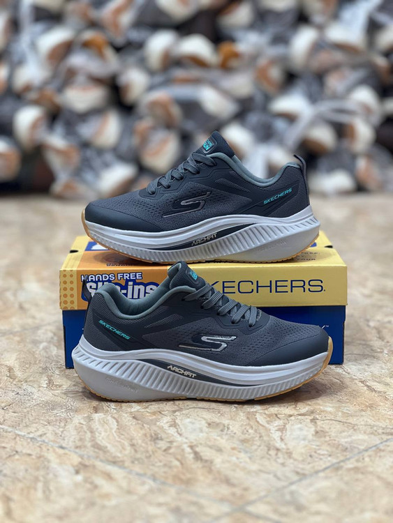 کتانی اسکیچرز وارداتی Skechers Go Run Arch Fit (سایز ۴۰ تا ۴۵)