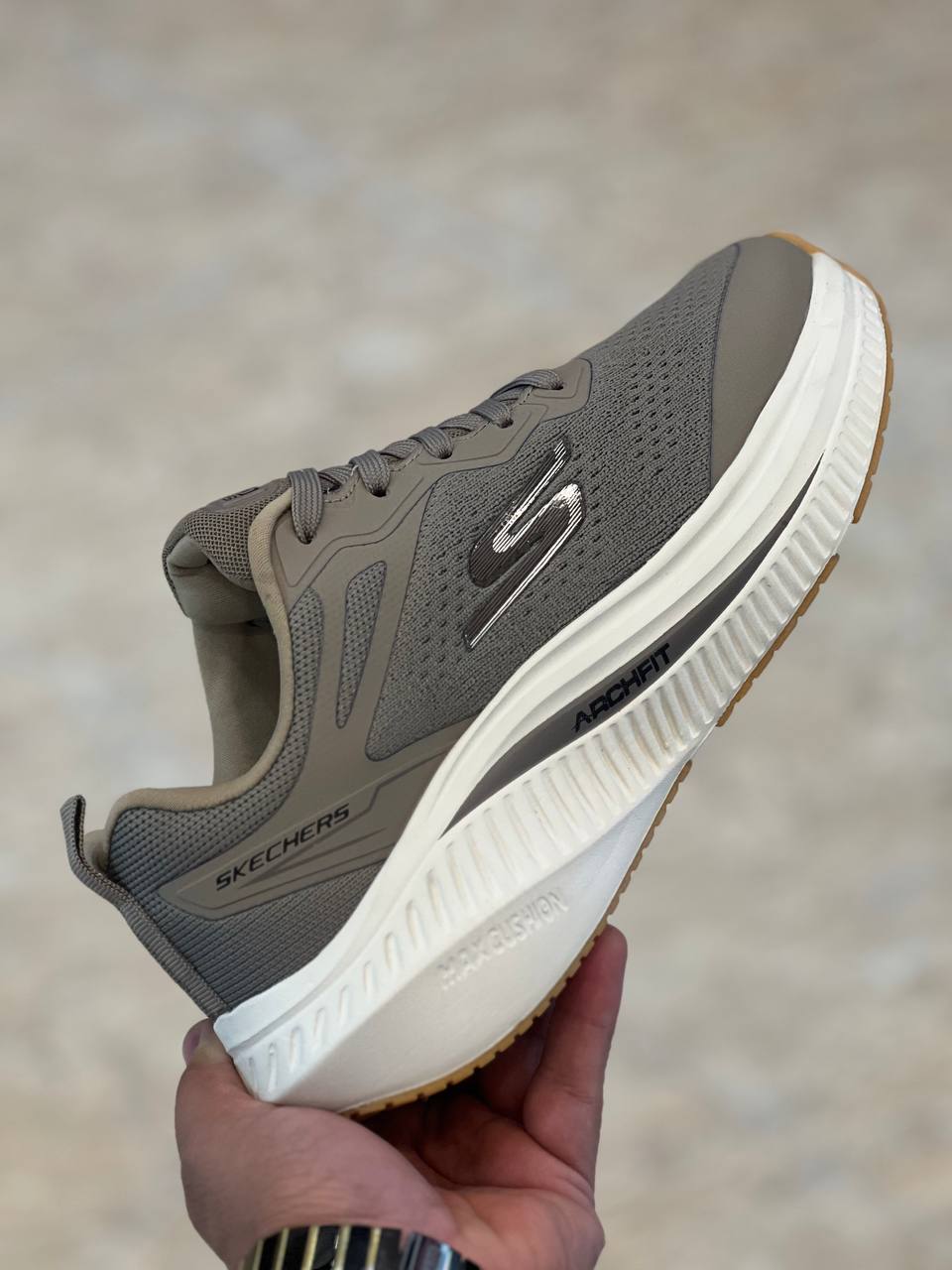 کتانی اسکیچرز وارداتی Skechers Go Run Arch Fit (سایز ۴۰ تا ۴۵)