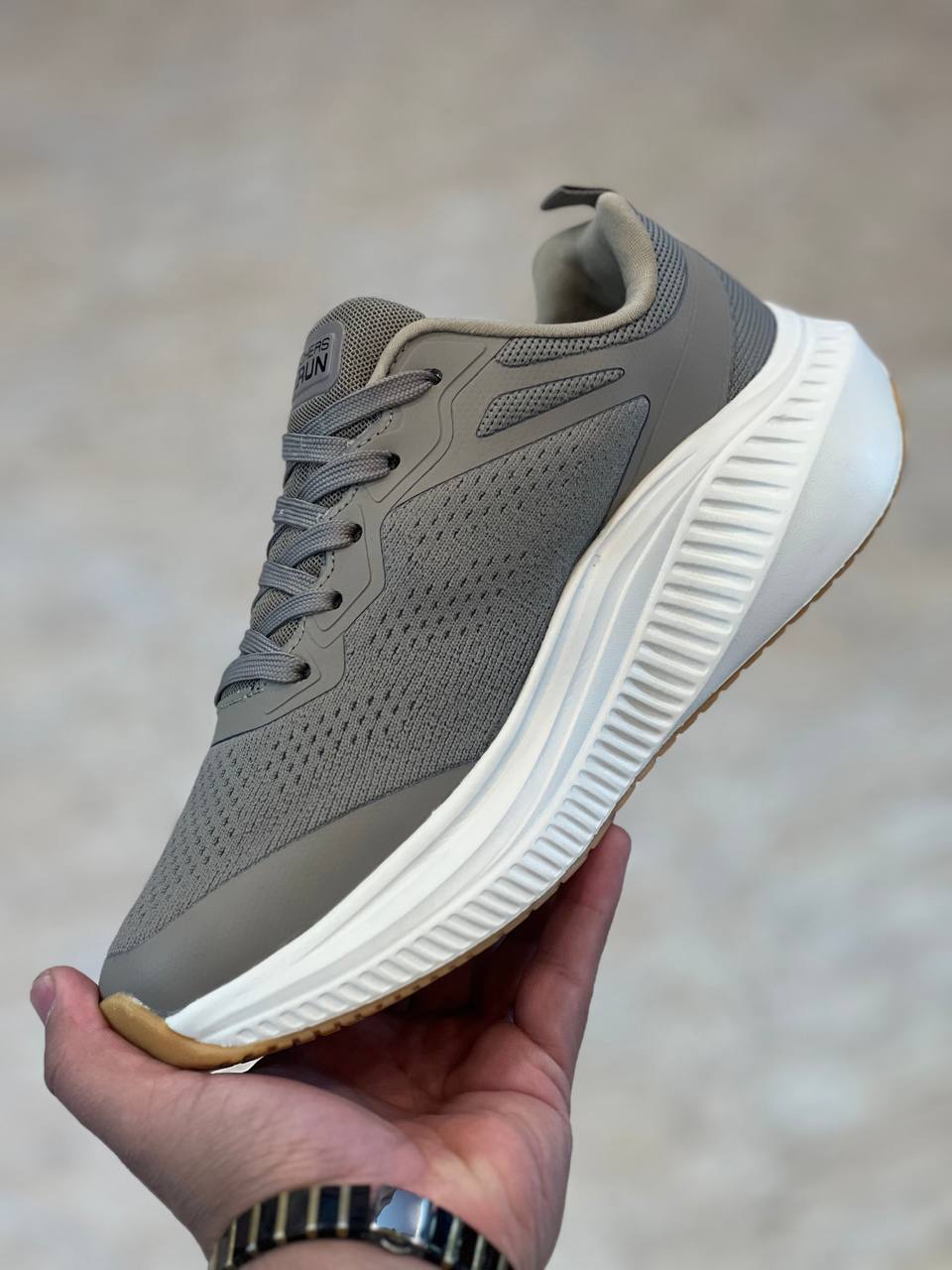 کتانی اسکیچرز وارداتی Skechers Go Run Arch Fit (سایز ۴۰ تا ۴۵)