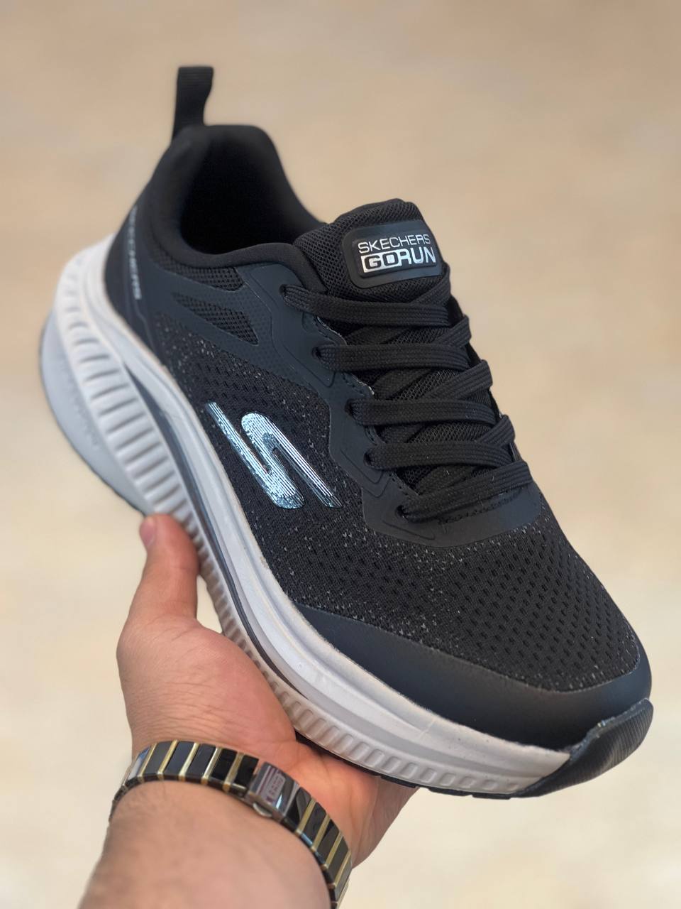 کتانی اسکیچرز وارداتی Skechers Go Run Arch Fit (سایز ۴۰ تا ۴۵)