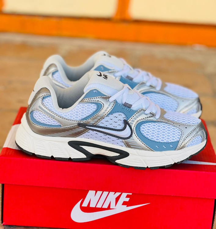 کتونی نایک V5 RNR مسترکوالیتی / سایز 38 الی 45 / Nike V5 RNR / فروش عمده و تک