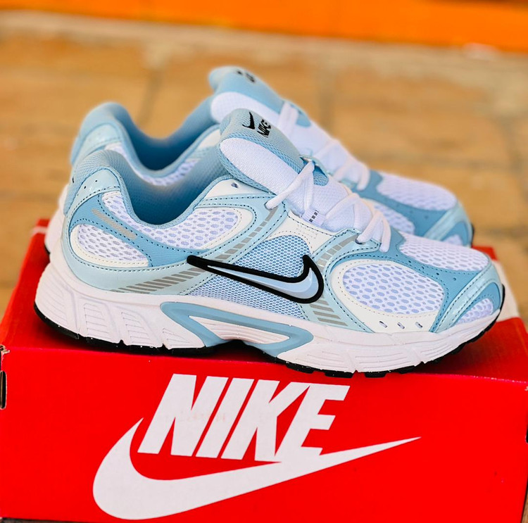 کتونی نایک V5 RNR مسترکوالیتی / سایز 38 الی 45 / Nike V5 RNR / فروش عمده و تک