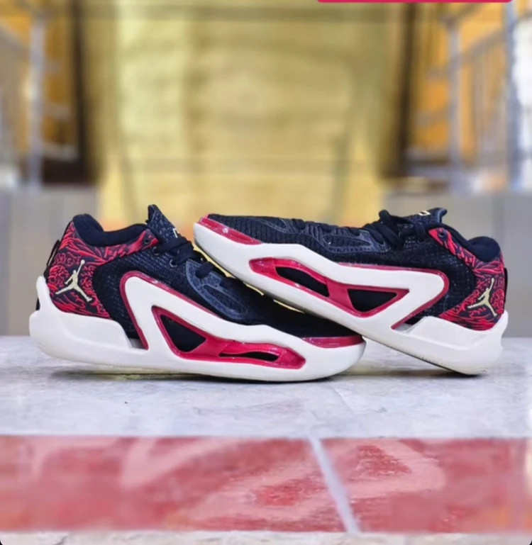 کتونی نایک نایک ایر جردن تیتوم ۱ PF مسترکوالیتی /سایز 40 الی 45/ Nike Air Jordan Tatum 1 PF / فروش عمده و تک