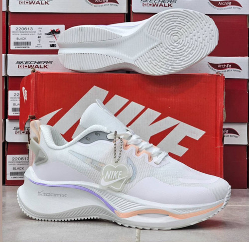 کتونی نایک زوم مسترکوالیتی / سایز 37 الی 40 / Nike Zoomx / فروش عمده و تک