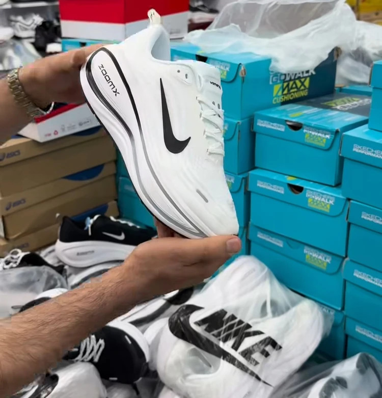 کتونی نایک ایر زوم ومرو پلاس مسترکوالیتی /سایز 40 الی 45/ Nike Air Zoom Vomero Plus/ فروش عمده و تک